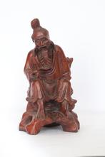 Een Antiek Chinees hardhouten snijwerk van een visser, Antiek en Kunst, Ophalen of Verzenden