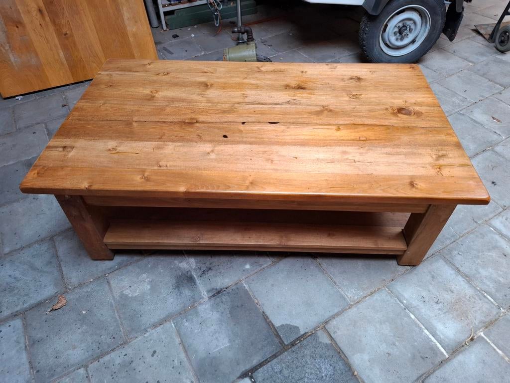 Massieve rustieke salontafel van hout, Huis en Inrichting, Tafels | Salontafels, Ophalen, Gebruikt, 100 tot 150 cm, 50 tot 100 cm