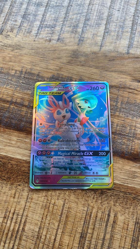 Gardevoir & Sylveon-GX holofoil Pokemon kaart aangeboden, Ophalen of Verzenden, Gebruikt, Losse kaart, Foil