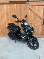 Yamaha aerox naked 50cc 2takt, Fietsen en Brommers, Scooters | Yamaha, Ophalen of Verzenden, Zo goed als nieuw, Tweetakt, Aerox