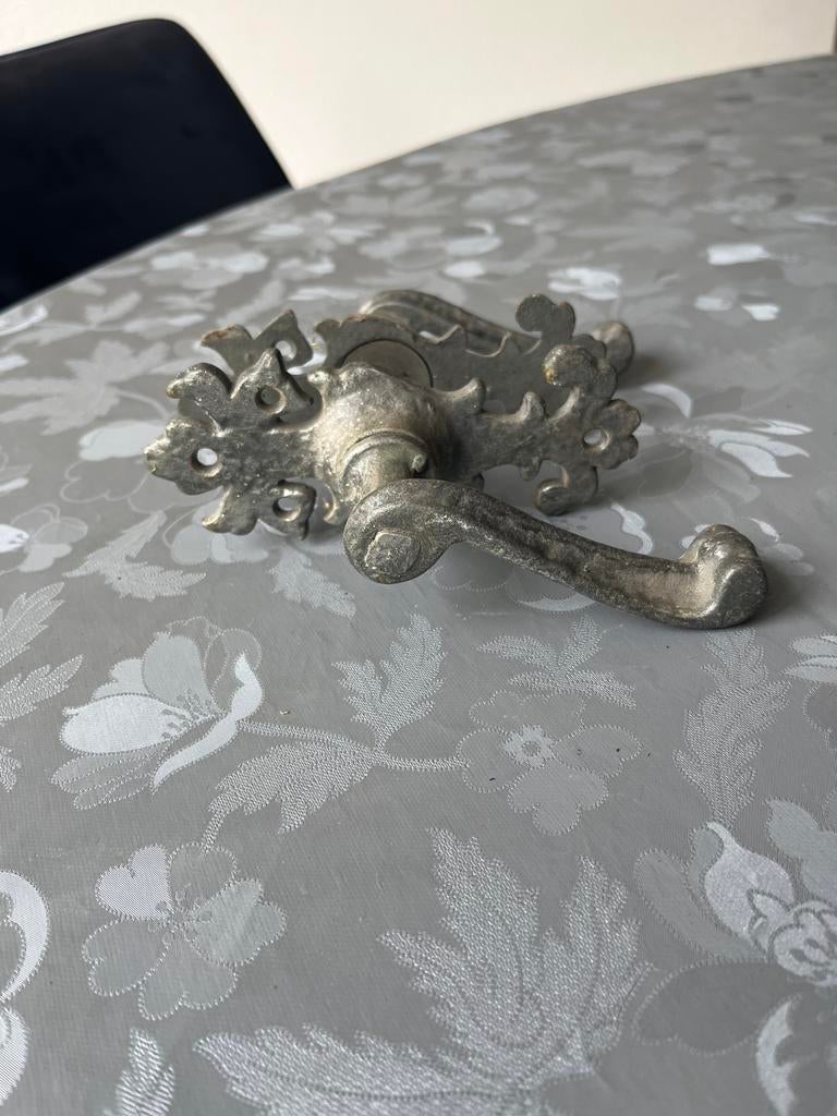 Antieke gietijzeren deurklink set, Ophalen of Verzenden