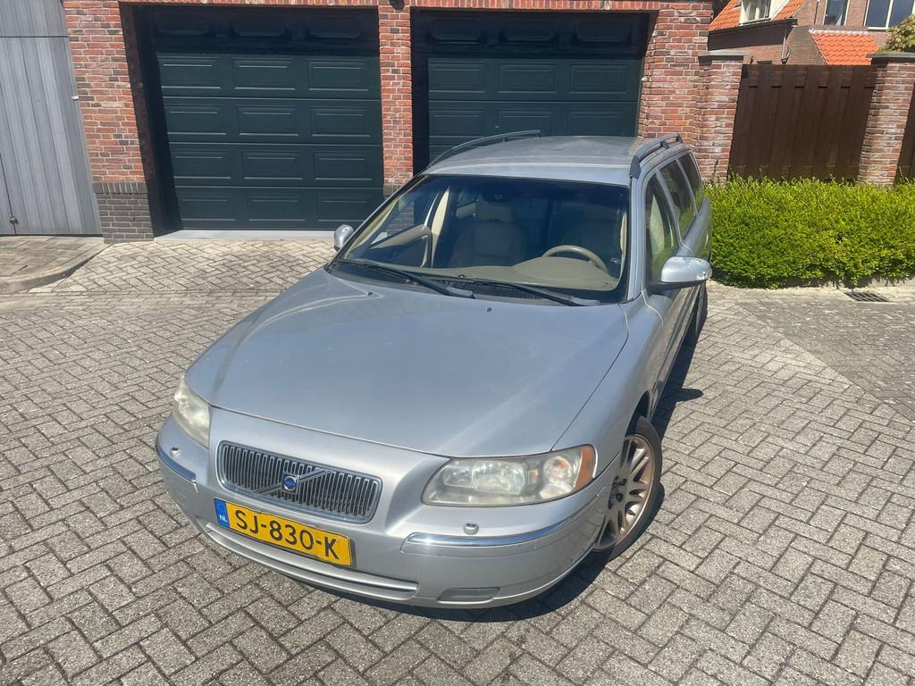 Volvo V70 2.4 CNG Edition Sport TREKHAAK PDC, Auto's, Voorwielaandrijving, Navigatiesysteem, Beige, CNG (Aardgas)