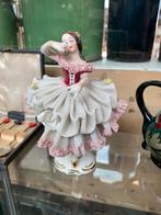 vintage porseleinen ballerina beeldje van Dresden, Ophalen of Verzenden