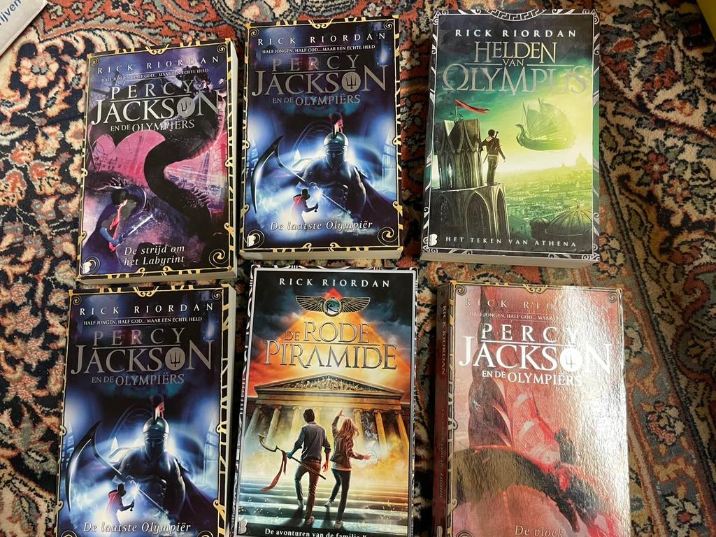 Rick Riordan 6 boeken, Boeken, Fantasy, Ophalen of Verzenden, Zo goed als nieuw