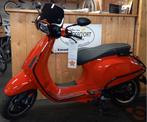 Een hele mooie, rode VESPA Sprint., Ophalen, Vespa S, Zo goed als nieuw