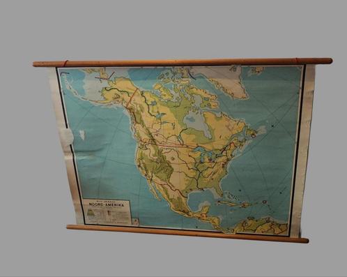 Vintage Schoolkaart Noord Amerika, Antiek en Kunst, Antiek | Schoolplaten, Aardrijkskunde, Ophalen