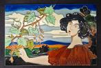 Art Nouveau Tegel met Vrouw en Druivenrank, Ophalen of Verzenden