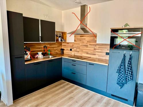 Per 22-07 bescgikbaar Zwarte keuken, Huis en Inrichting, Keuken | Keukenelementen, Gebruikt, 200 cm of meer, 50 tot 75 cm, Ophalen