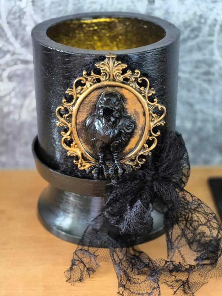 Unieke Gothic kandelaar met Barok 3D kraai Kaars, Huis en Inrichting, Woonaccessoires | Kandelaars en Kaarsen, Nieuw, Minder dan 25 cm