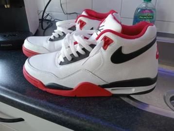 Nike Air Flight Legacy (maat 44,5) beschikbaar voor biedingen