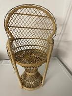 POPPENSTOELTJE., Ophalen of Verzenden, Zo goed als nieuw, Overige typen