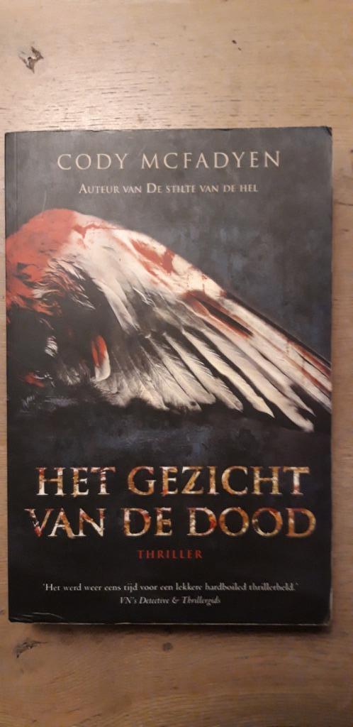 Thrillers - Cody McFadyen, Boeken, Thrillers, Gelezen, Nederland, Ophalen of Verzenden