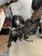 Piaggio 4T 4V blok met nieuwe achterband en achter veer, Fietsen en Brommers, Brommeronderdelen | Scooters, Ophalen, Zo goed als nieuw