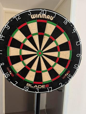 Winmau blade 6 dartbord beschikbaar voor biedingen