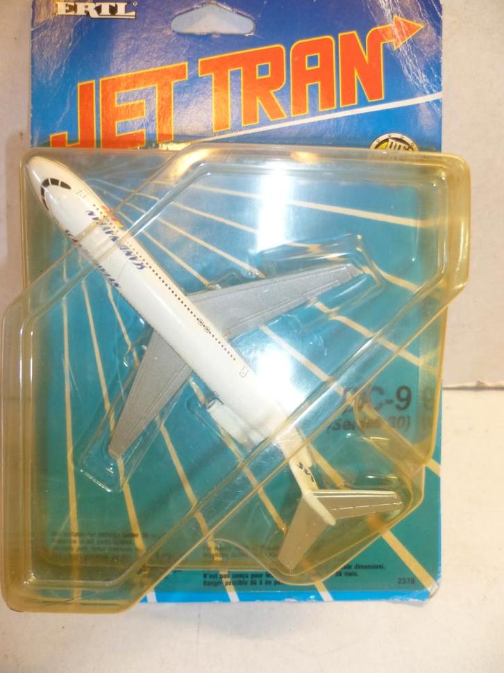 Ertl 1989 Scandinavian AirLines SAS DC9 metalen vliegtuig, Verzamelen, Luchtvaart en Vliegtuigspotten, Nieuw, Schaalmodel, Ophalen of Verzenden