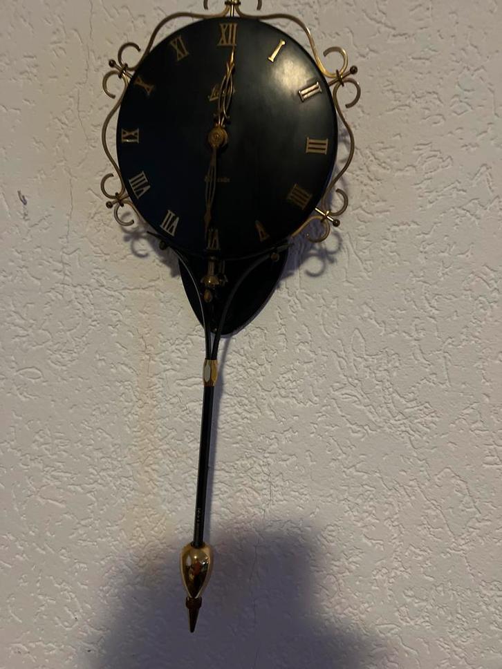 Antieke Wandklok met Pendule, Antiek en Kunst, Antiek | Klokken, Ophalen of Verzenden