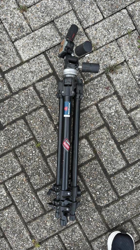 Manfrotto 141RC statiefkop – 3-weg pan/tilt, RC2 snelspanner, Audio, Tv en Foto, Fotografie | Statieven en Balhoofden, Zo goed als nieuw