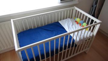 Ikea kinderledikantje met matras beschikbaar voor biedingen