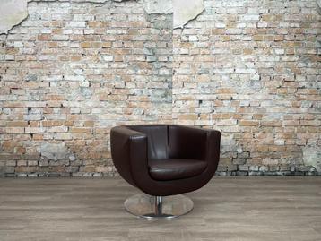 B&B Italia Tulip Armchair bruin bij TheReSales beschikbaar voor biedingen