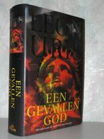 Leon Uris - Een gevallen God (gebonden met omslag), Ophalen of Verzenden, Zo goed als nieuw
