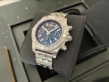 Breitling chronomat 44 / b01 flying fish AB0110 compleet beschikbaar voor biedingen