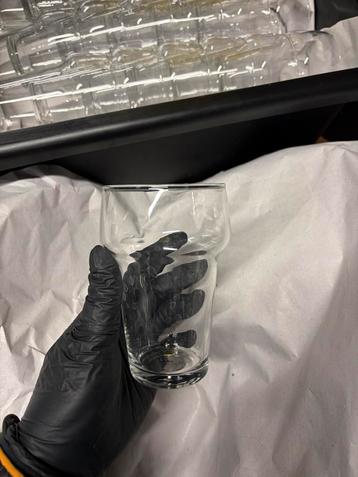 59 Bierglazen - Heel beschikbaar voor biedingen