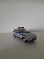 Politieauto uit Rusland, Ophalen of Verzenden, Zo goed als nieuw, Auto