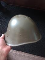 twee Nederlandse helmen, Verzamelen, Militaria | Tweede Wereldoorlog, Ophalen of Verzenden, Landmacht, Nederland, Helm of Baret
