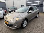 Renault Mégane Estate 1.6 Dynamique 2010 Navi APK 2027, Auto's, Voorwielaandrijving, Gebruikt, 4 cilinders, Beige
