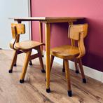 Vintage Schilte schooltafel en stoelen, Kinderen en Baby's, Kinderkamer | Tafels en Stoelen, Ophalen, Gebruikt, Stoel(en)
