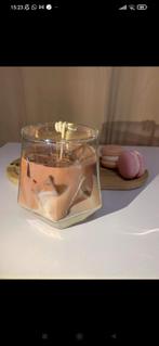 kaars iced latte&macarons, Overige materialen, Nieuw, Ophalen of Verzenden, Minder dan 25 cm