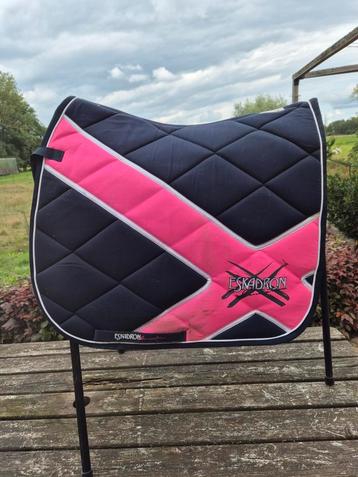 Eskadron big square neon roze full dressuur  beschikbaar voor biedingen