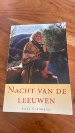 Nacht van de leeuwen, Boeken, Ophalen of Verzenden, Zo goed als nieuw