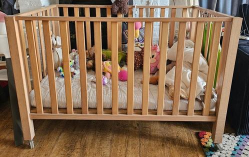 Bobita twin baby box extra groot 125x75, met matras, Kinderen en Baby's, Boxen, Gebruikt, Rechthoekig, In hoogte verstelbaar, Wieltjes