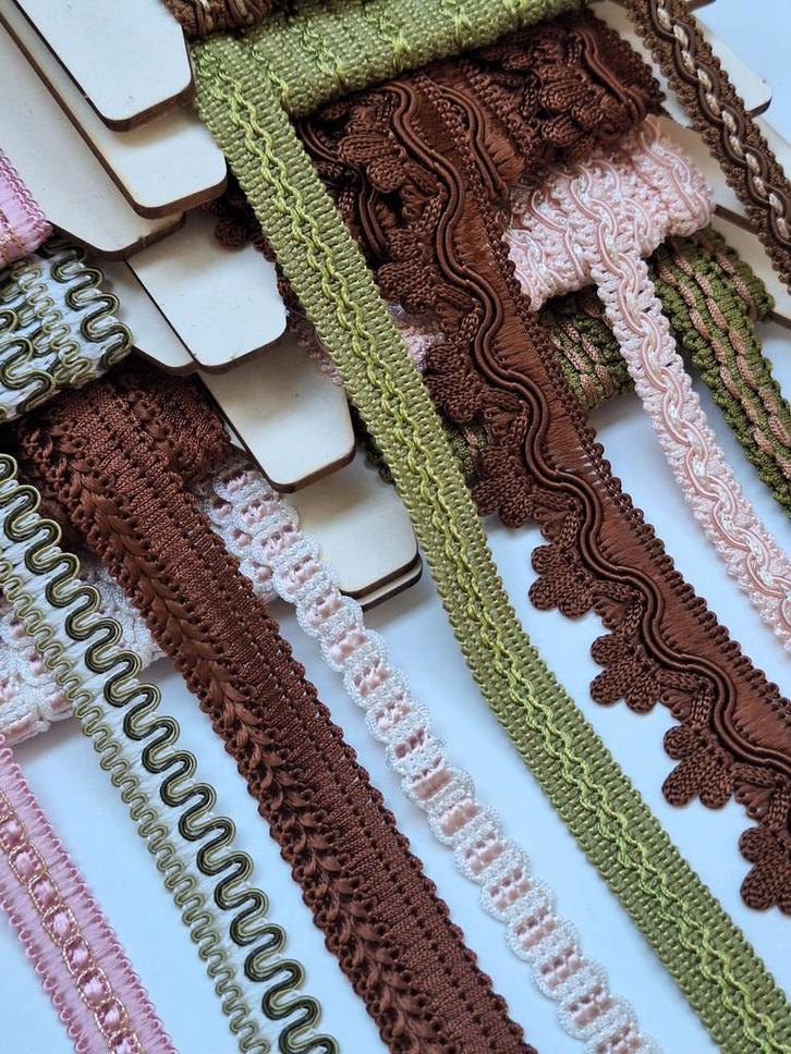 Vintage Sierbanden Pakket - 9 Soorten, 45 Meter, Hobby en Vrije tijd, Naaien en Fournituren, Nieuw, Lint, Band of Elastiek, Ophalen of Verzenden