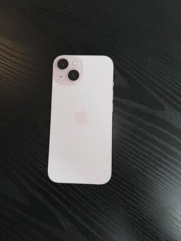Iphone 15 roze 128GB in zeer mooie staat beschikbaar voor biedingen
