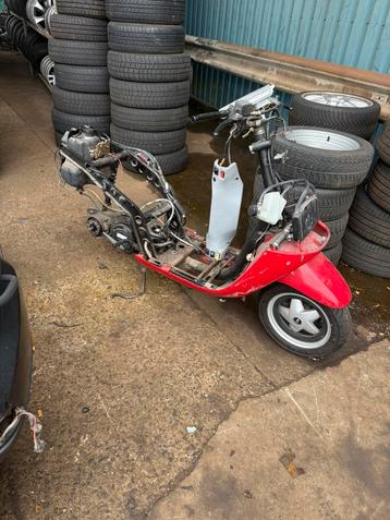 Quartz 50cc LC in onderdelen blok vork velgenset etc beschikbaar voor biedingen