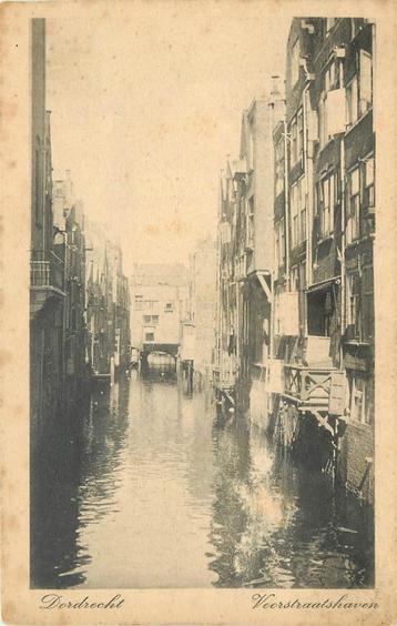 (386-219-015) Dordrecht Voorstraatshaven beschikbaar voor biedingen