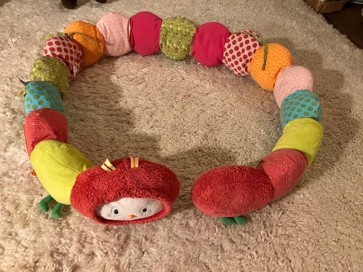 Lilliputiens zachte boxrand slang oprol rups baby speelgoed, Kinderen en Baby's, Speelgoed | Knuffels en Pluche, Zo goed als nieuw