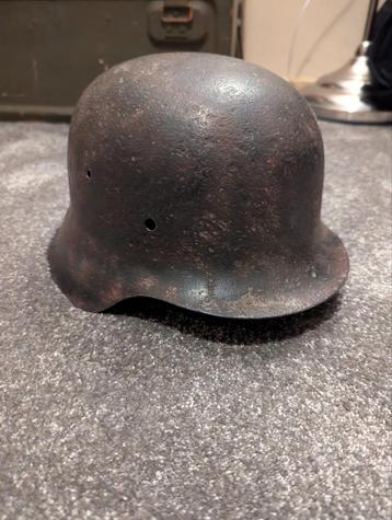 Duitse WW2 Helm beschikbaar voor biedingen