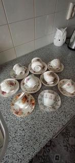 Brocante Kop en Schotels - Klokgave Staat, Ophalen, Zo goed als nieuw, Overige stijlen, Kop(pen) en/of Schotel(s)