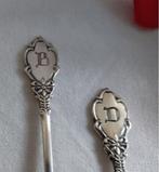 SOLA verzilverde letterlepeltje V T B D ~ € 6,- p.st., Antiek en Kunst, Antiek | Bestek, Verzenden