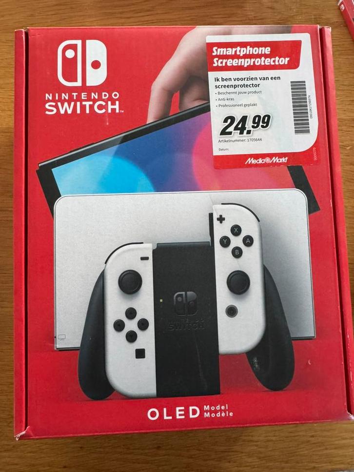 Nintendo switch OLED en accessoires, Spelcomputers en Games, Spelcomputers | Nintendo Switch, Zo goed als nieuw, Switch OLED, Met 3 controllers of meer