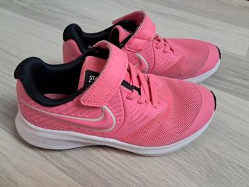 Mooie roze Nike sneakers Star Runner 2.0 maat 30  zgan beschikbaar voor biedingen