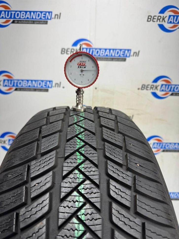 2x Vredestein Wintrac Pro 215/55 R17 98V 215/55/17 2155517 (, Auto-onderdelen, Banden en Velgen, Band(en), Winterbanden, 17 inch