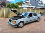 Mercedes w124 250 D handbak, Auto's, Oldtimers, 2500 cc, Mercedes-Benz, Overige kleuren, Particulier