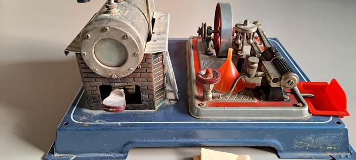 Wilesco D16 Stoommachine - Zolder Vondst!, Hobby en Vrije tijd, Modelbouw | Auto's en Voertuigen, Gebruikt, Overige typen, Groter dan 1:32