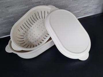 Tupperware serveerschaal serveerwonder ovaalvergietsaladekom beschikbaar voor biedingen