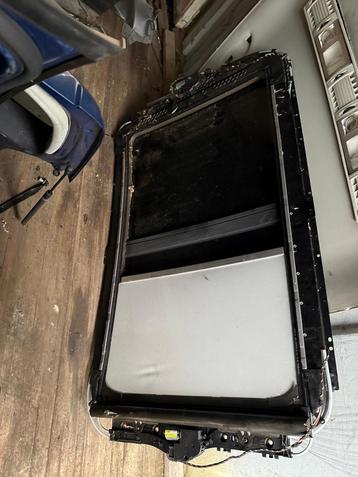 Volkswagen Tiguan panoramadak beschikbaar voor biedingen