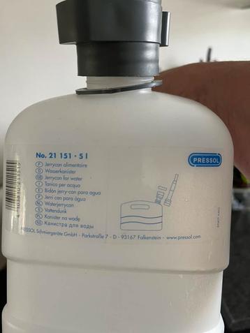 Jerrycan beschikbaar voor biedingen